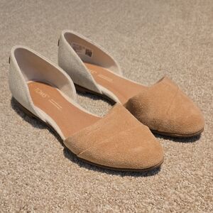 Toms Women's Tan and Cream Flats
